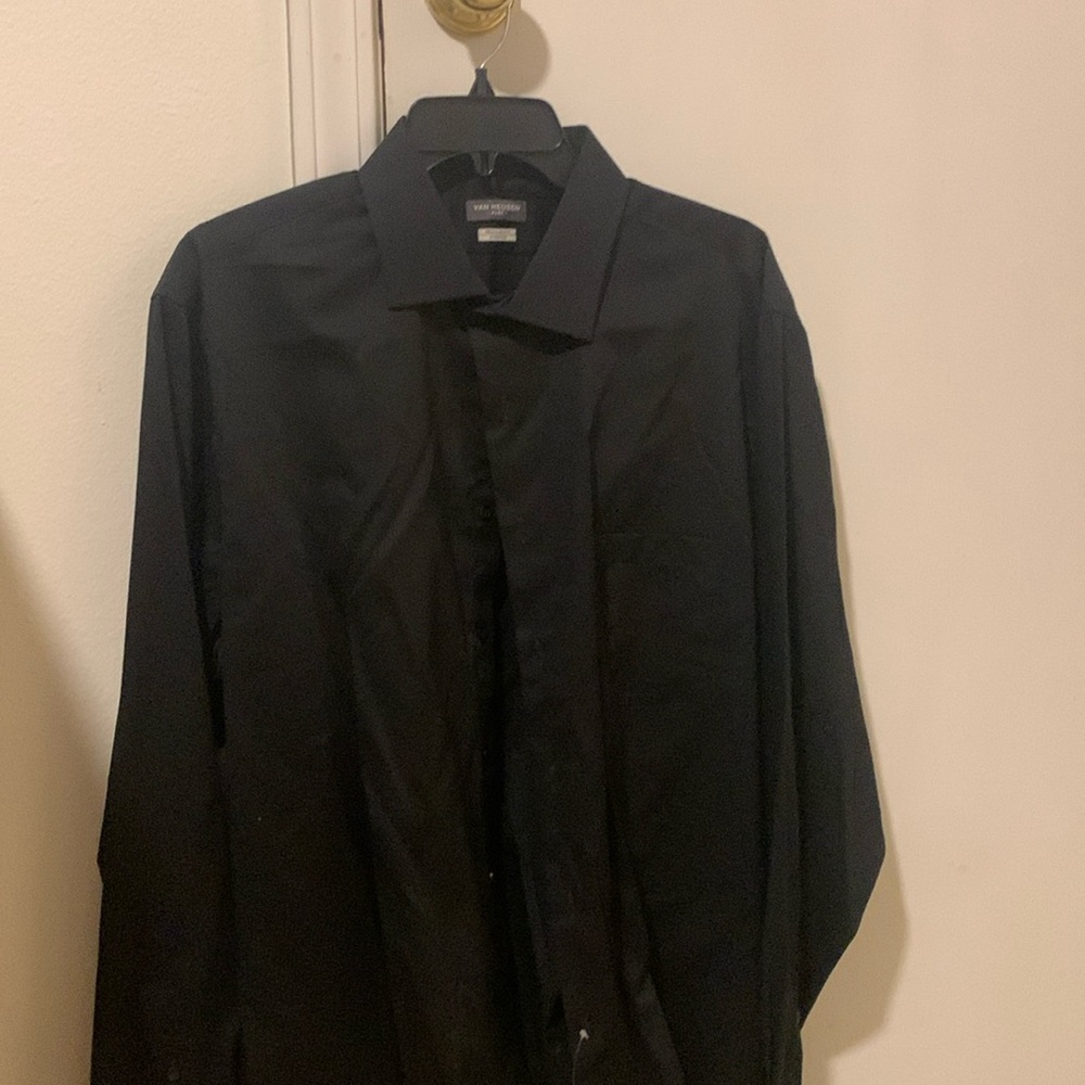 Men’s black dress shirt